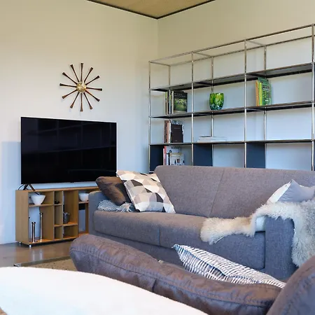 Tatil Evi Architektenhaus Hello In Erbach Mit High End Interieur Zentral Aber Ruhig